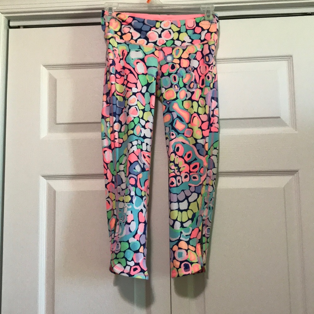 Lilly Pulitzer XS Luxletic Crop Pant